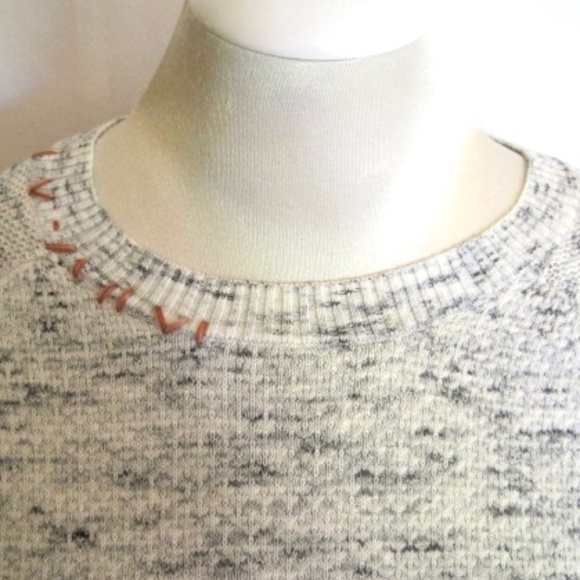 Lisa Todd In A Twist Sweater - Picture 5 of 10